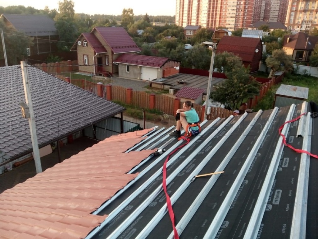 Металлочерепица Геркулес 8004 терракотовый Стальной Бархат от Центра Металлокровли в Оренбурге