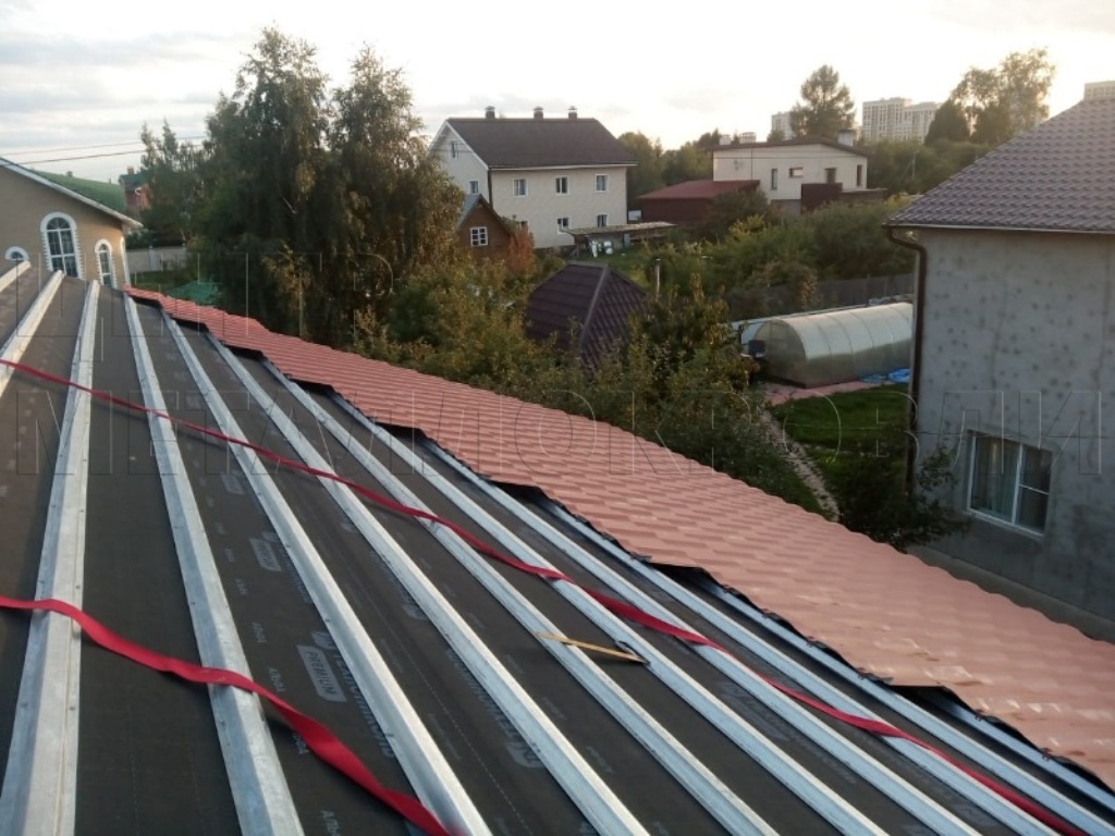 Металлочерепица Геркулес 8004 терракотовый Стальной Бархат от Центра Металлокровли в Оренбурге